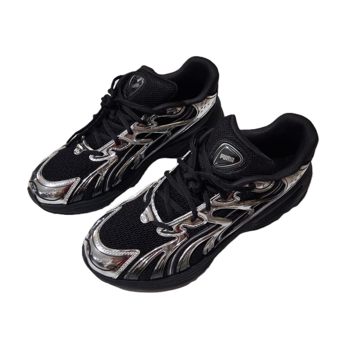 Puma Morphic x Inverse – Tenis Hombre Triple Negro/Cromo Plateado Líquido – Talla US 10