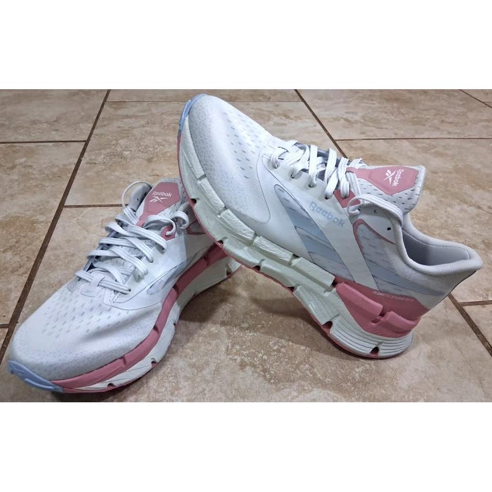 Reebok Zig Dynamica 5 – Tenis Running Mujer Blanco/Rosa/Azul Lavanda – Talla US 9.5