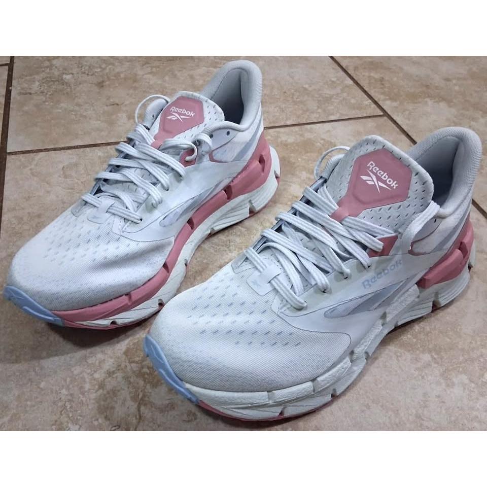 Reebok Zig Dynamica 5 – Tenis Running Mujer Blanco/Rosa/Azul Lavanda – Talla US 9.5