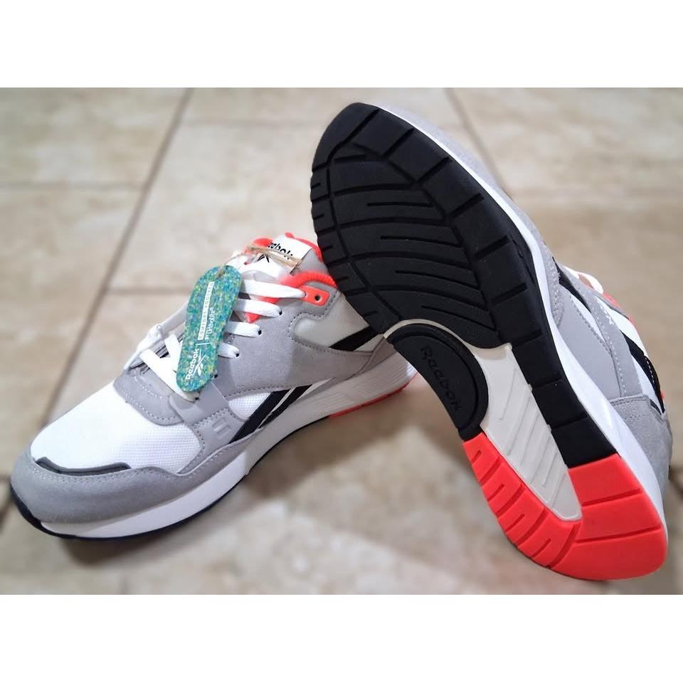 Reebok Bolton Essential – Tenis Retro Hombre Blanco/Gris/Rojo Coral – Talla US 12