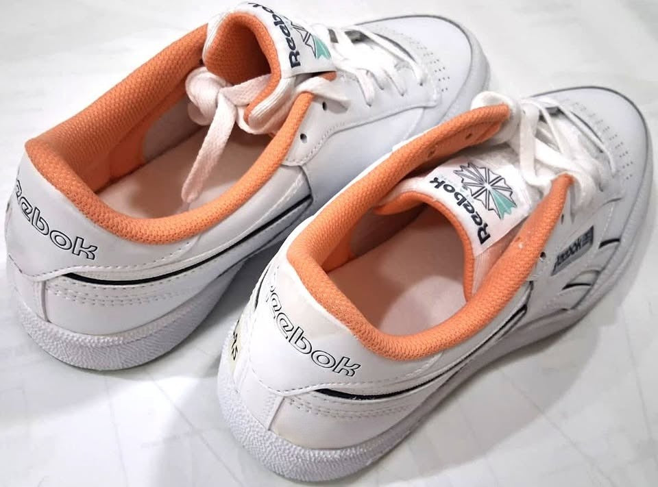 Reebok Classic – Tenis Lifestyle Unisex – Talla US 9.5 – Hecho en Vietnam