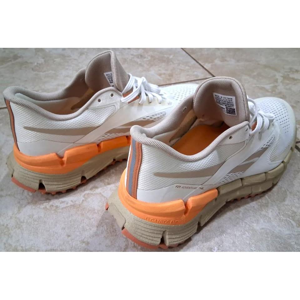 Reebok FloatZig Adventure 1 Running Course – Tenis Mujer Blanco/Beige/Naranja – Talla US 9