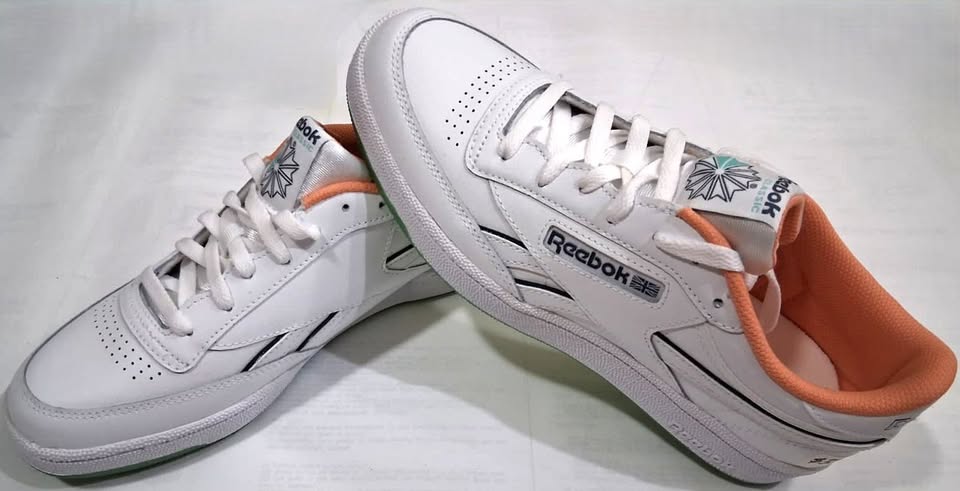 Reebok Classic – Tenis Lifestyle Unisex – Talla US 9.5 – Hecho en Vietnam