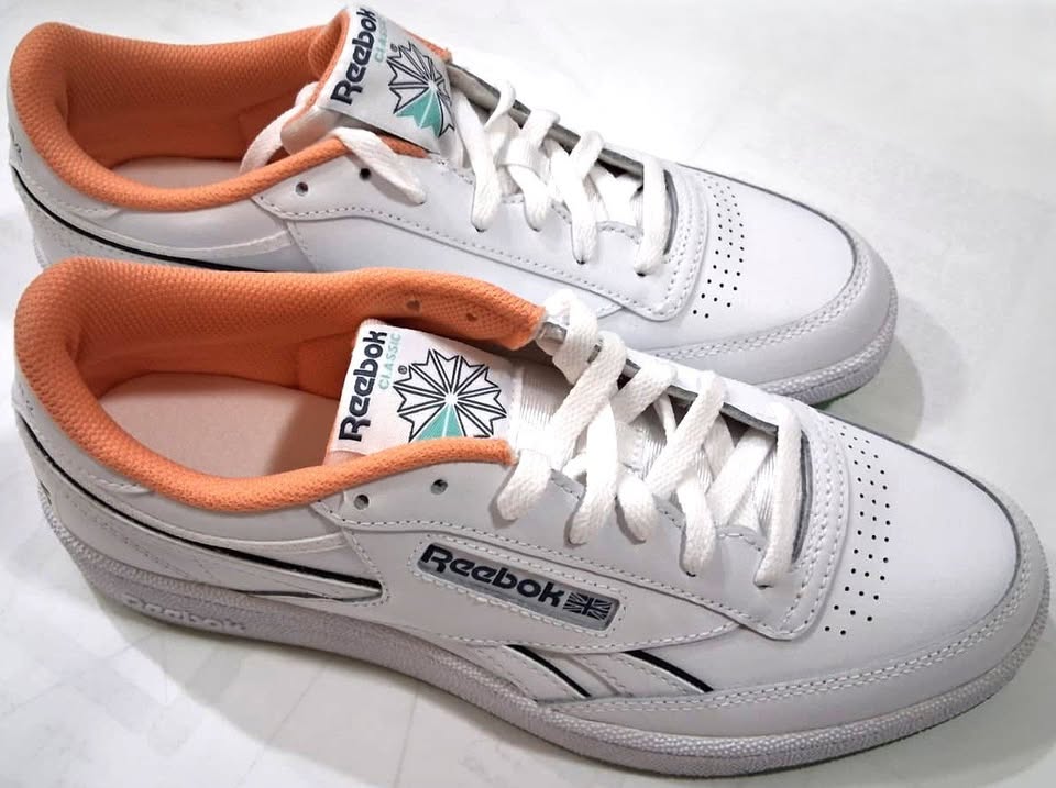 Reebok Classic – Tenis Lifestyle Unisex – Talla US 9.5 – Hecho en Vietnam