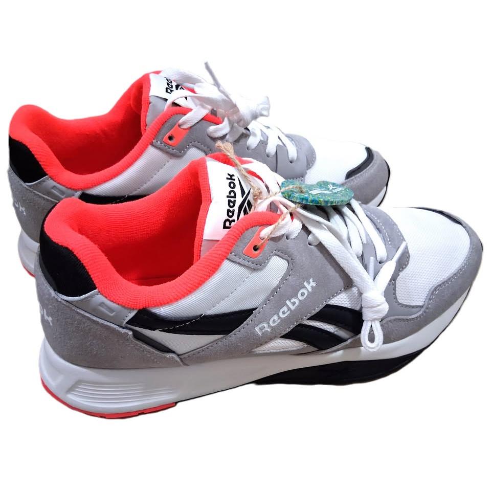 Reebok Bolton Essential – Tenis Retro Hombre Blanco/Gris/Rojo Coral – Talla US 12