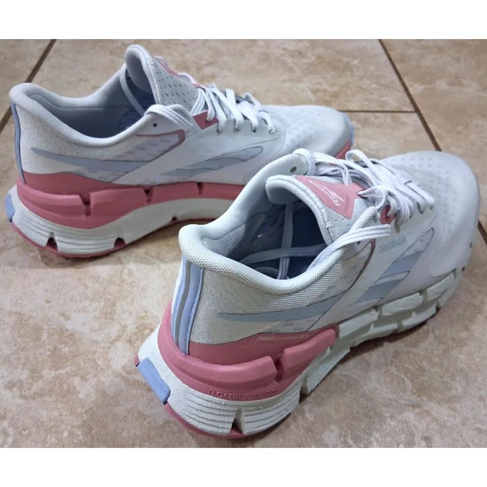 Reebok Zig Dynamica 5 – Tenis Running Mujer Blanco/Rosa/Azul Lavanda – Talla US 9.5