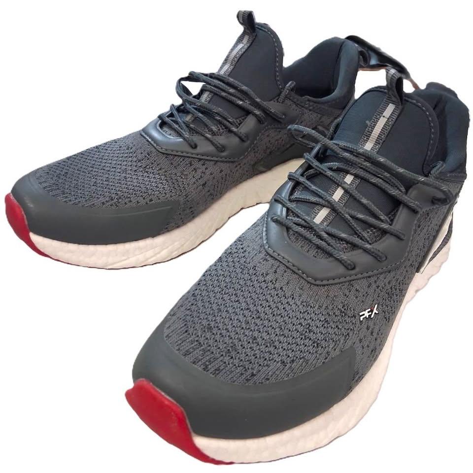 Charly PFX Runner – Tenis Running Hombre Gris Carbón/Blanco/Rojo Escarlata – Talla US 10.5