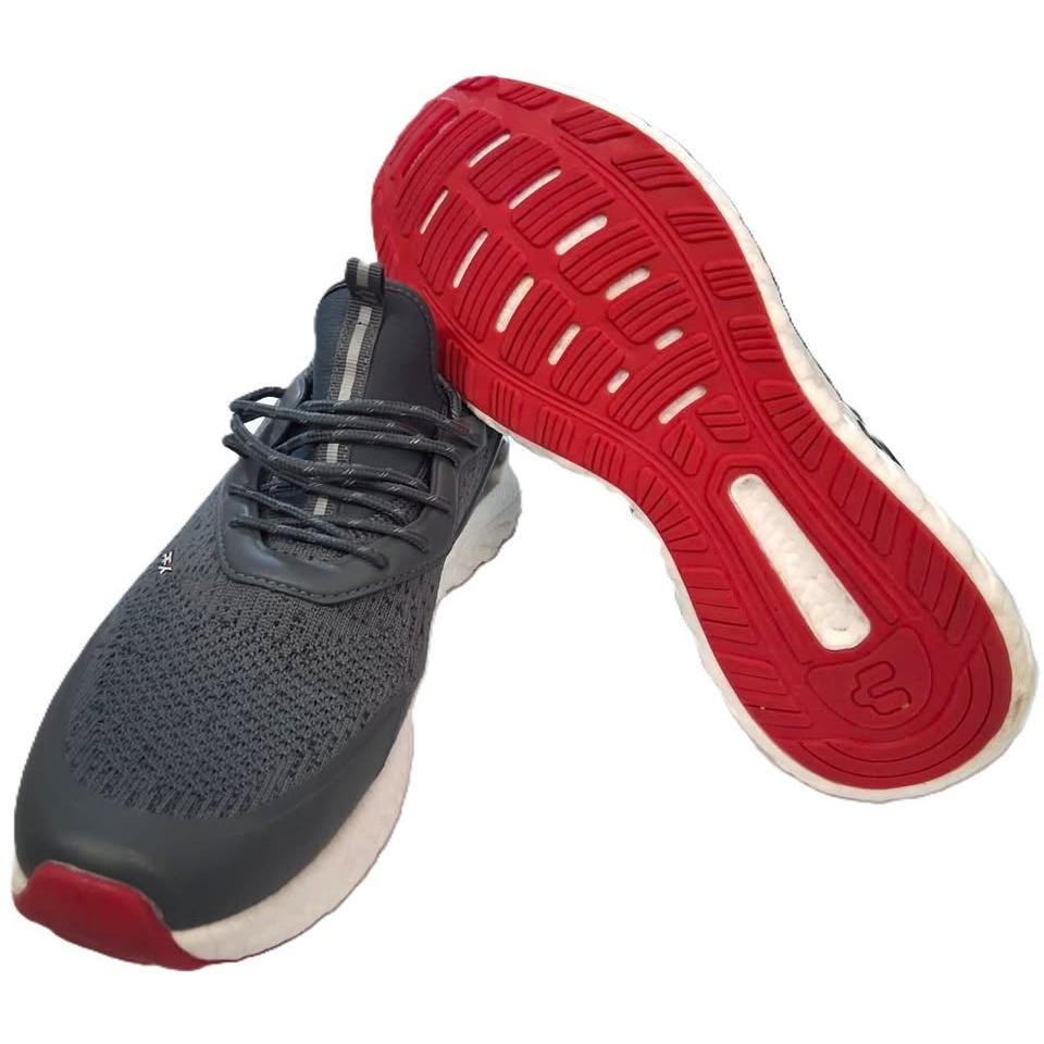 Charly PFX Runner – Tenis Running Hombre Gris Carbón/Blanco/Rojo Escarlata – Talla US 10.5