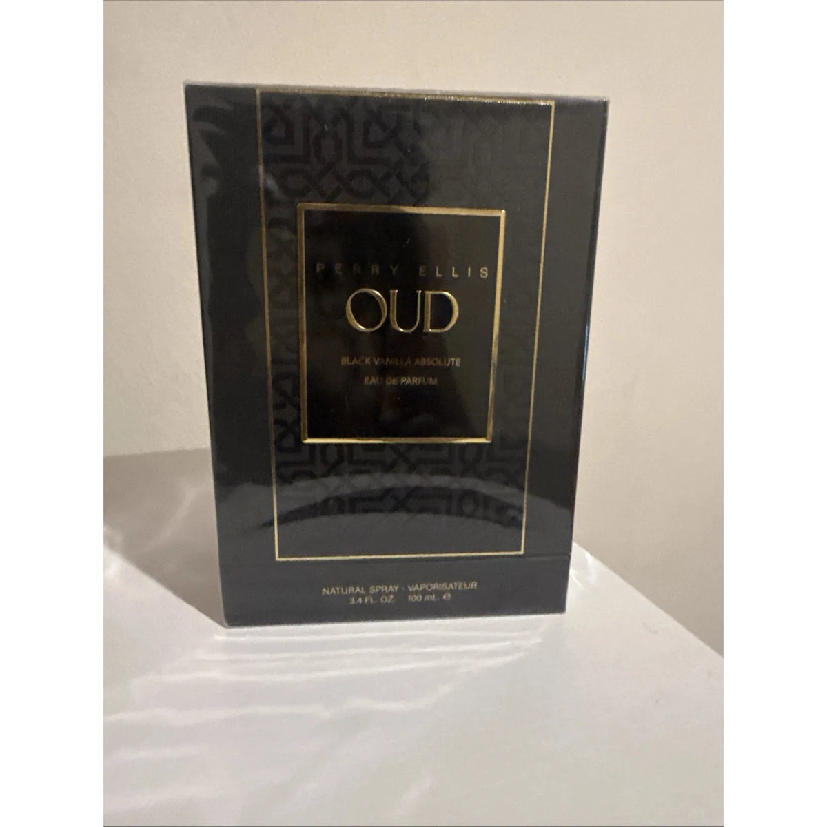 Perry Ellis Oud Black Vanilla Absolute Eau de Parfum – Natural Spray, 100 ml / 3.4 fl.oz.