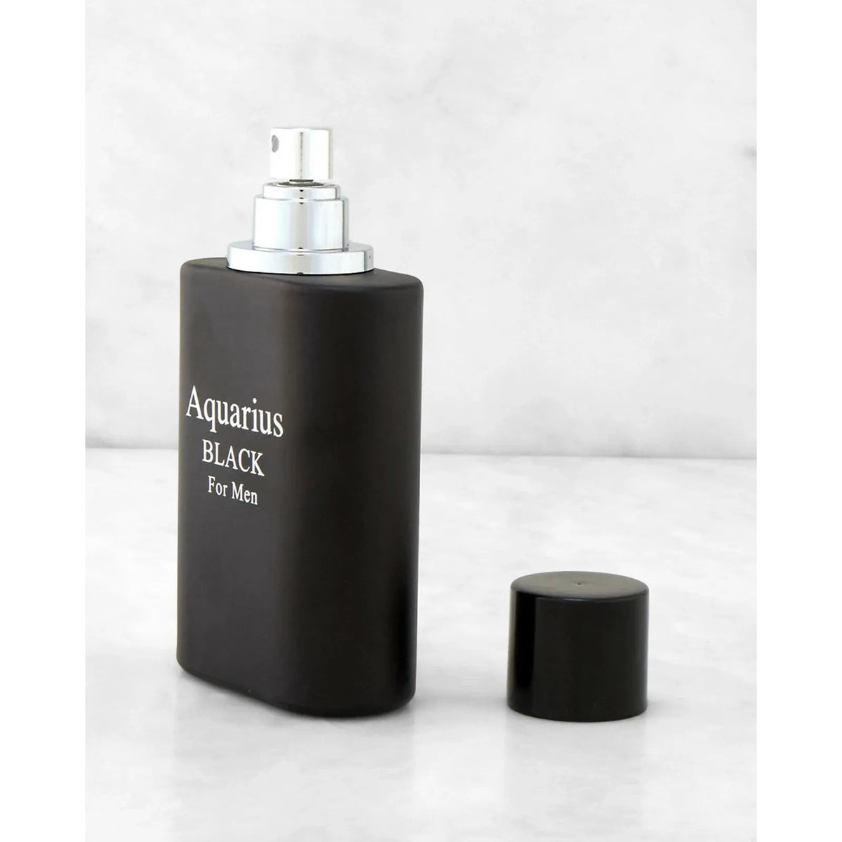 Aquarius Black for Men Eau de Toilette – Natural Spray, 100 ml / 3.4 fl.oz.