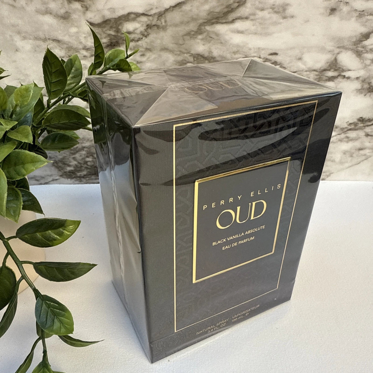 Perry Ellis Oud Black Vanilla Absolute Eau de Parfum – Natural Spray, 100 ml / 3.4 fl.oz.