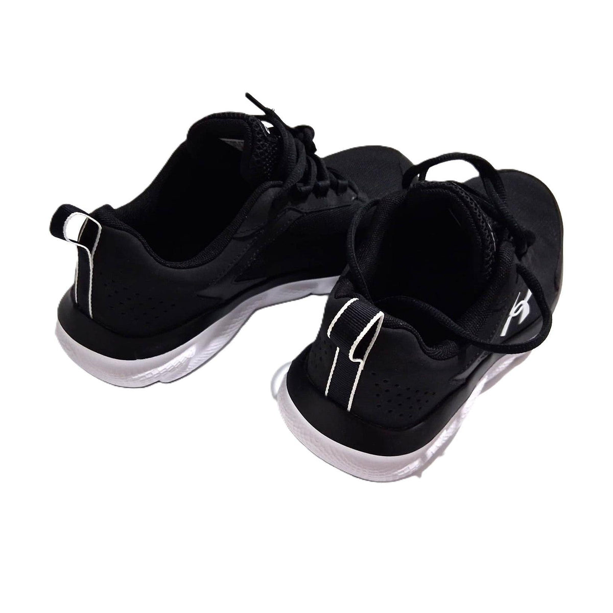 Under Armour Charged Assert 10 – Tenis Running Hombre Triple Negro/Blanco – Talla US 9